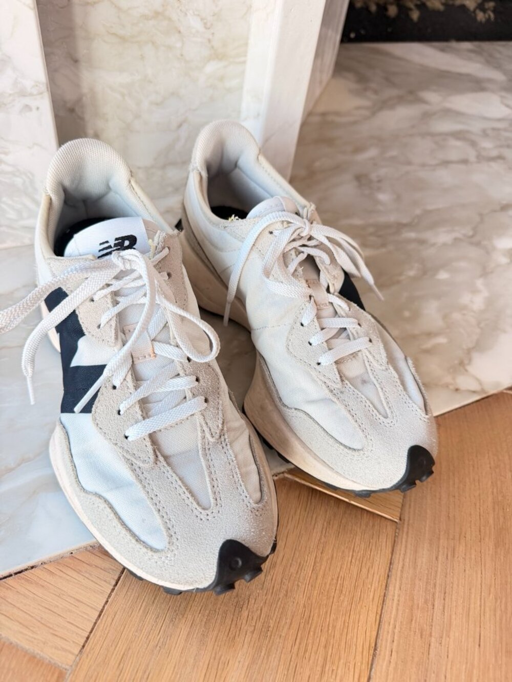 New Balance 327 Sneakers | Women’s Size 7 | Cream & Black - Picture 2 of 6